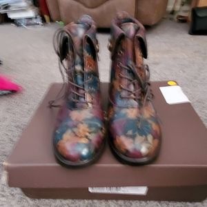 Patricia Nash booties